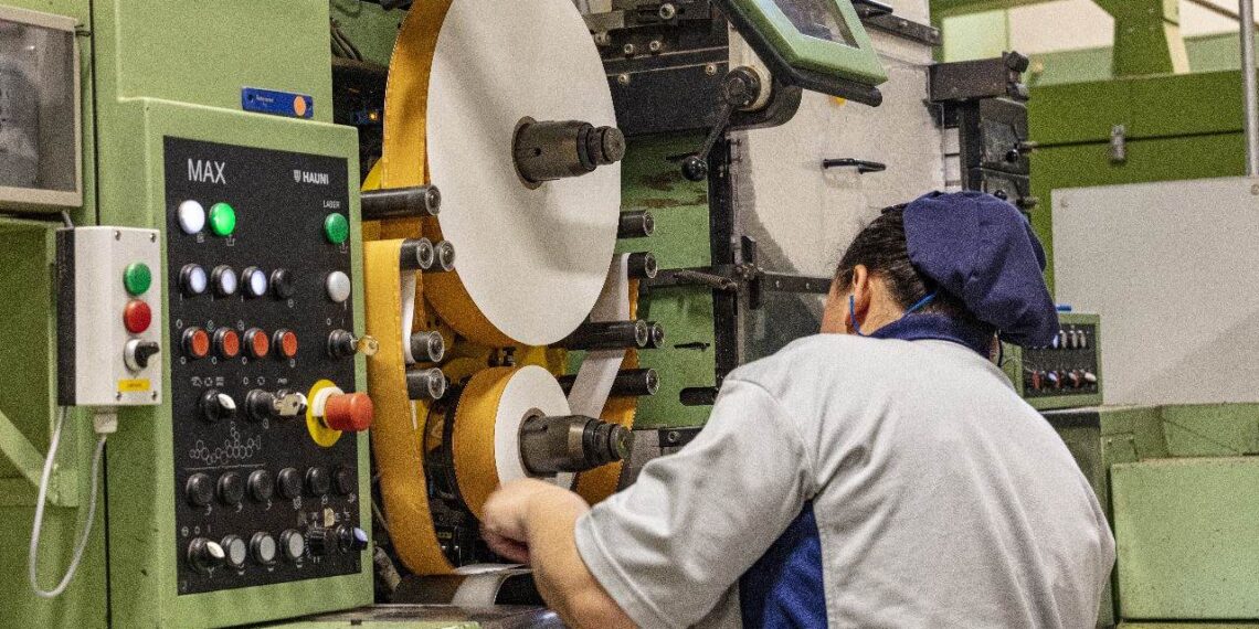 CAINTRA: “Manufactura sigue en contracción, aunque con leves señales de mejora“