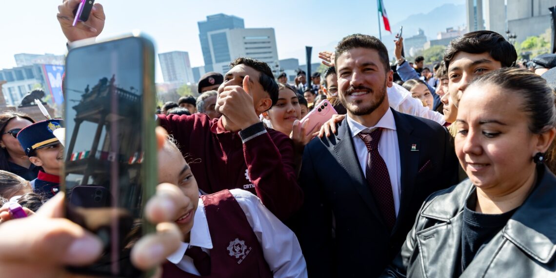 Samuel García: “Honrar la Bandera es fortalecer a Nuevo León como motor de México”
