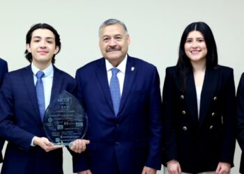FACDYC: Ganan estudiantes de la UANL concurso internacional de arbitraje