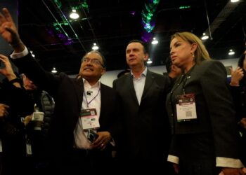 Escobedo proyecta su modelo de innovación en foro internacional