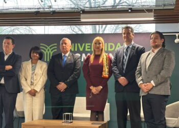 Tecmilenio y TecSalud impulsan nueva generación de enfermería en Nuevo León