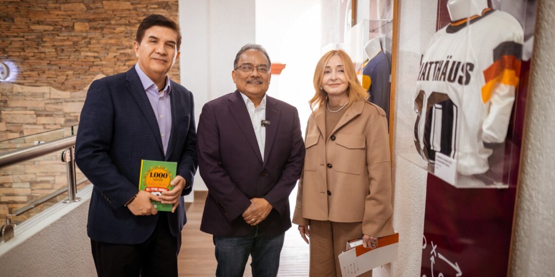 Andrés Mijes impulsa agenda cultural rumbo al Mundial 2026