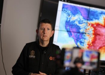 Protección Civil de Nuevo León alerta por calor e incendios