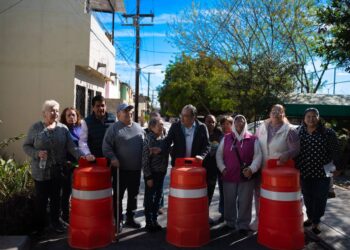 Escobedo entrega obras de movilidad y espacios públicos en la colonia Felipe Carrillo
