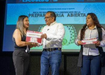 Impulsa Andrés Mijes preparación de jóvenes para ingreso a preparatoria