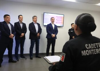 Capacitan a policías de Monterrey en defensa de ataques con drones