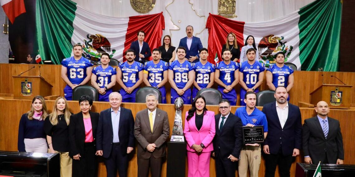 Auténticos Tigres reciben reconocimiento del Congreso de Nuevo León