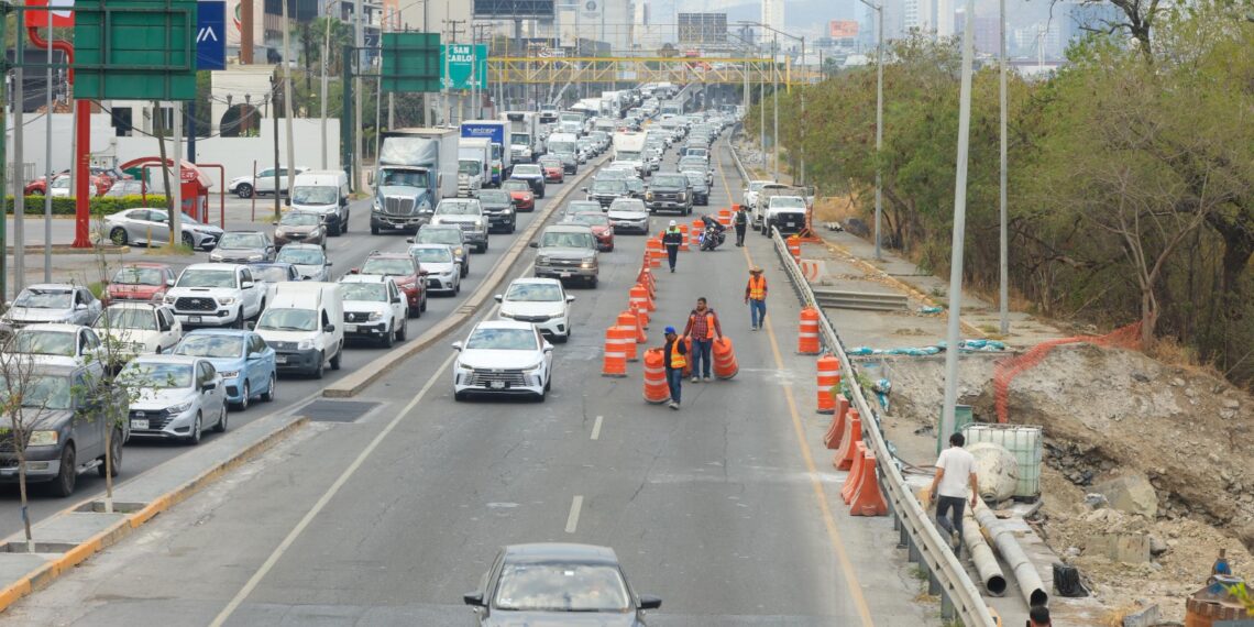 Mantendrán cerrado tramo del carril exprés de Morones Prieto