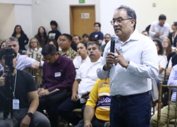 Mijes plantea estrategia integral para destrabar la movilidad metropolitana