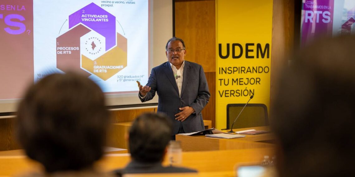 Mijes presenta en UDEM modelo de reconstrucción del tejido social