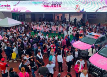 García lanza taxis seguros y brigada de servicios por el Día de la Mujer