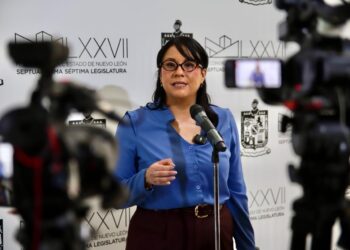 Grecia Benavides exige informe sobre fugas en la red de agua