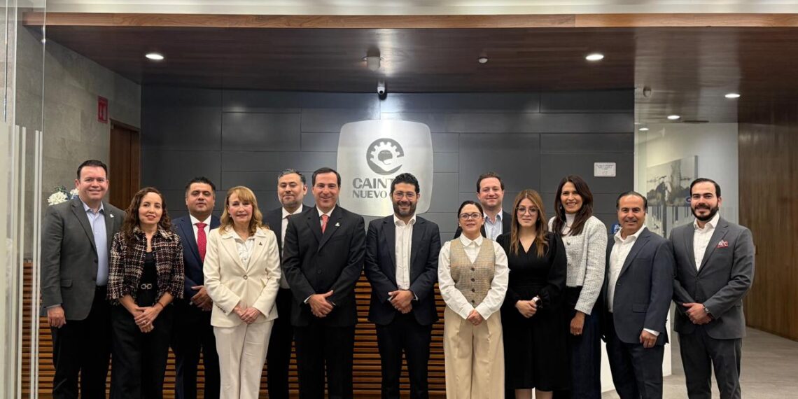 Marath Bolaños dialoga con industriales de Nuevo León sobre formación técnica