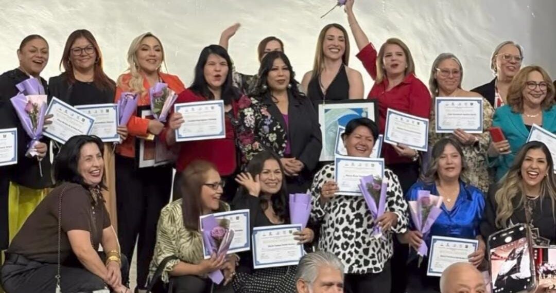 ¡Poderosas y triunfadoras! reconocen a periodistas de Nuevo León
