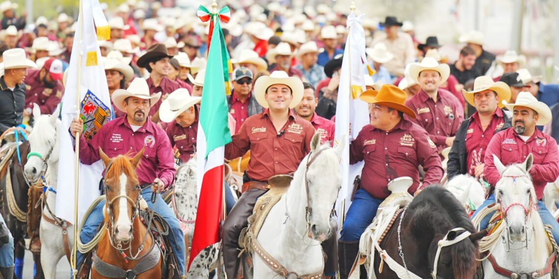 Cabalgata por el 175 aniversario de García reúne a más de 1,250 jinetes