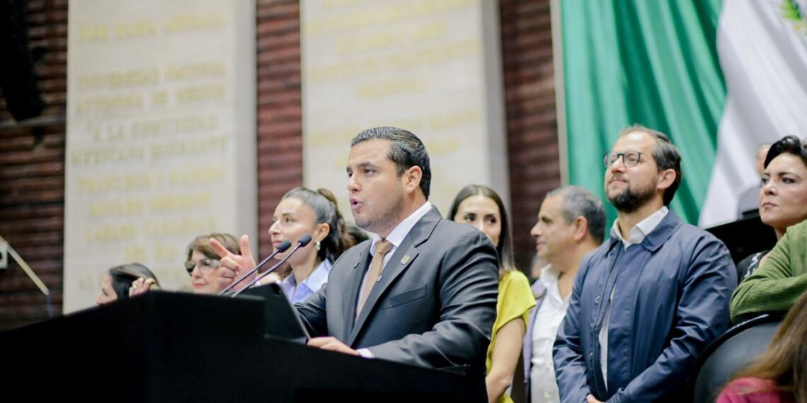 Congreso avala derecho a desconexión digital propuesto por Miguel Sánchez Rivera