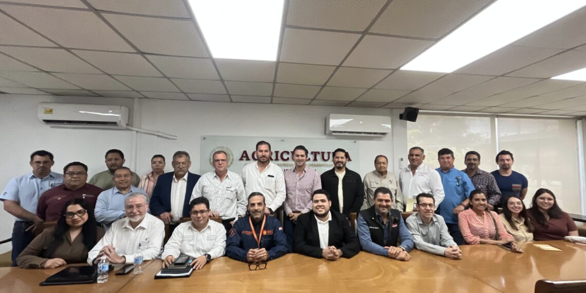 Activan centro sanitario contra gusano barrenador en NL