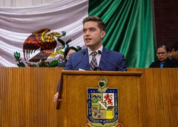 Jesús Elizondo pide garantizar paradas del camión dignas