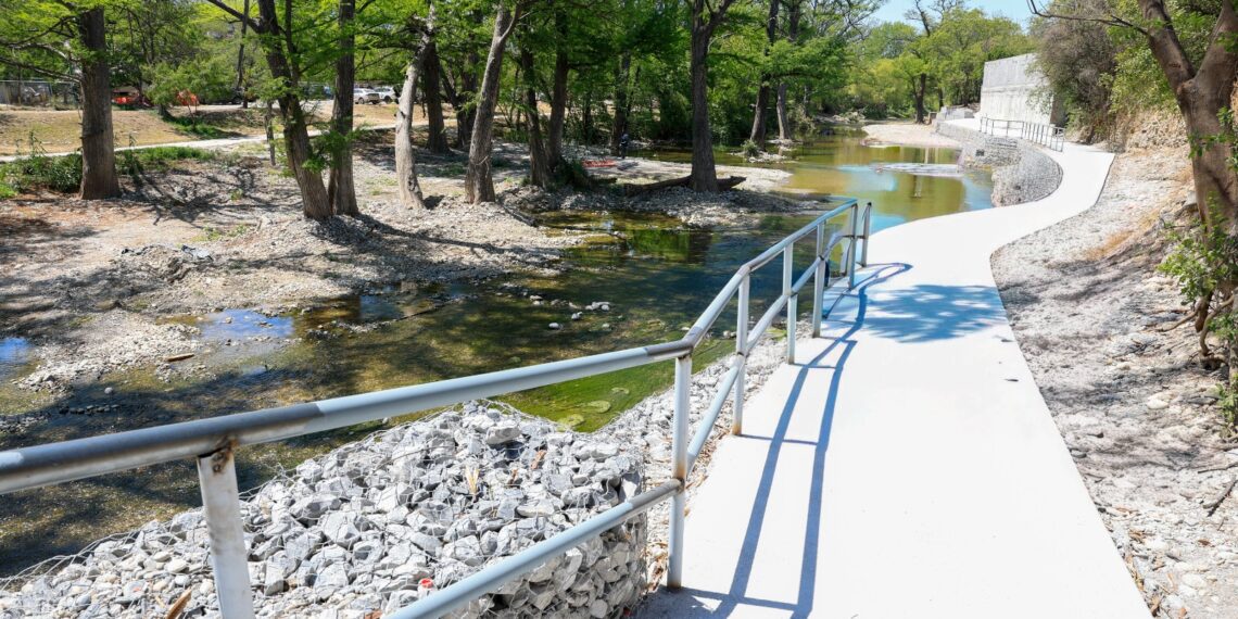 Reconstruyen vitapista del Parque Tolteca y fortalecen conexión con el Río La Silla