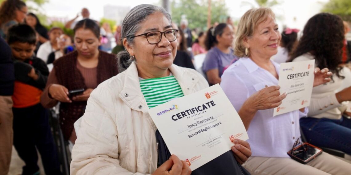 Emprendedores concluyen curso de inglés rumbo al Mundial