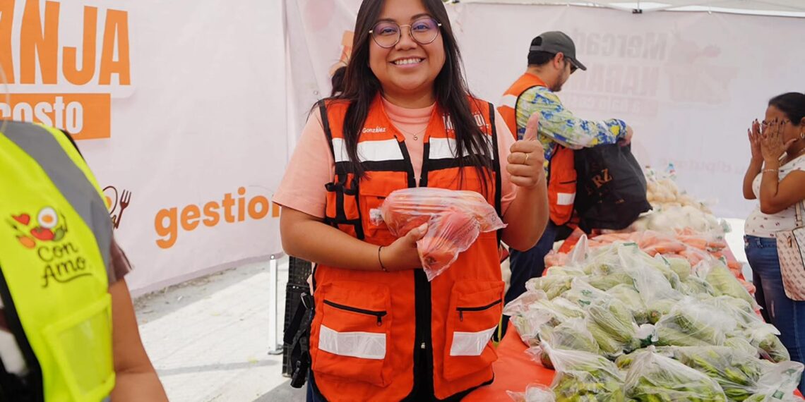 Marisol González impulsa ahorro familiar con “Mercado Naranja” en Santa Catarina
