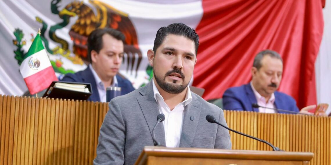 Exige seguridad y rehabilitación eléctrica en primaria de Monterrey