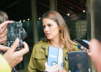 Lorena de la Garza: “El llamado de Samuel debe ser a sus diputados, no al Congreso”