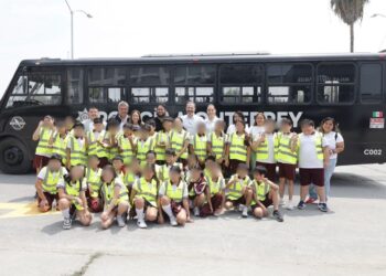 Alumnos viven experiencia policial con programa “Cadete Jr” en Monterrey