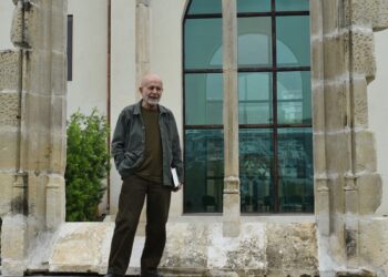 La Milarca recibe a Hugo Mujica con una lectura poética sobre el silencio