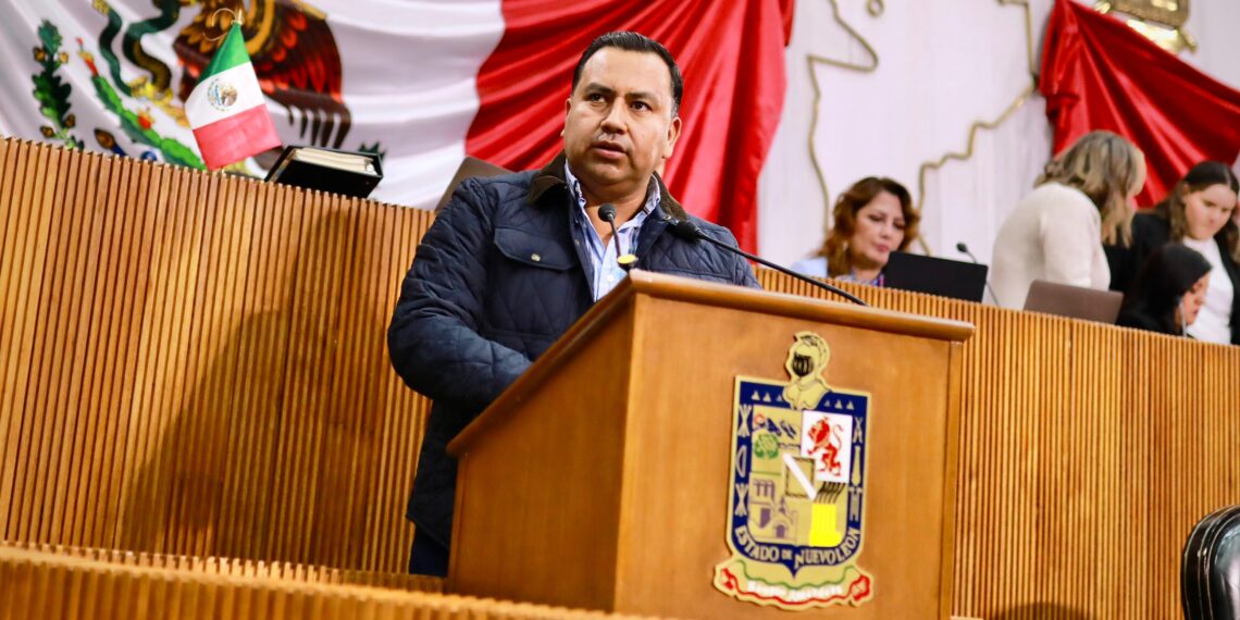 José Manuel Valdez propone asesoría jurídica gratuita desde los municipios en NL