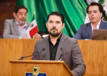 Fernando Aguirre exige condiciones dignas para atletas de NL en la Olimpiada Nacional