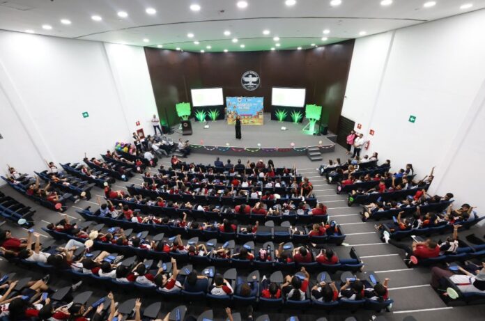 Poder Judicial fomenta legalidad y mediación en primaria