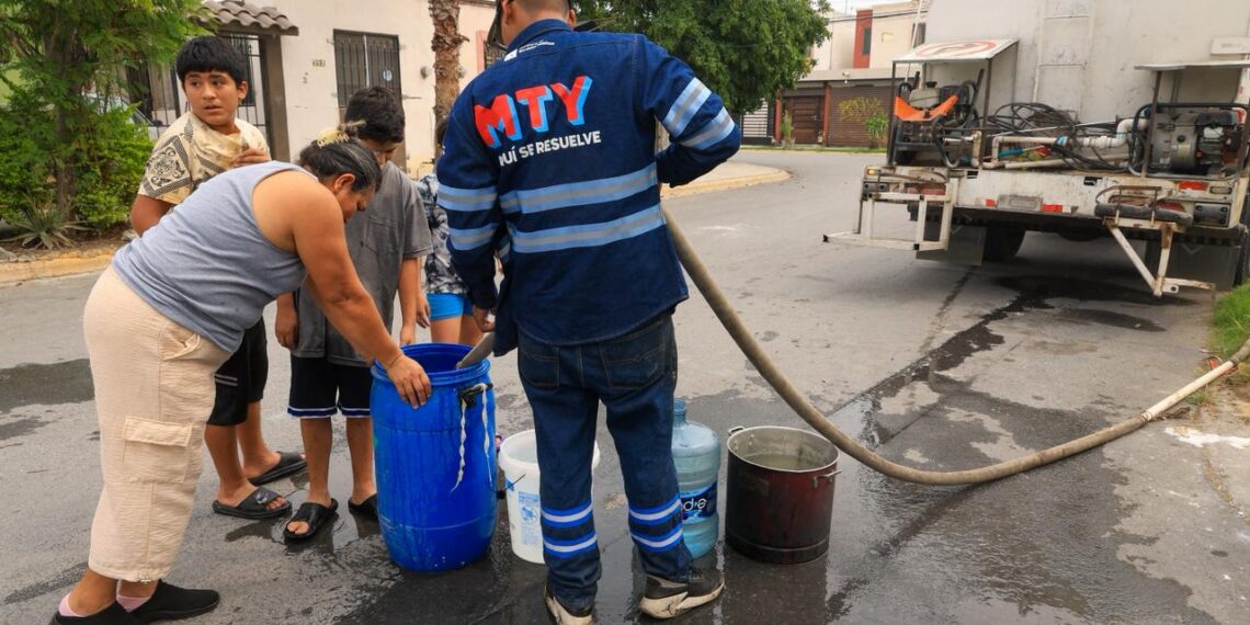 Monterrey suministrará agua a colonias afectadas por cortes en el servicio