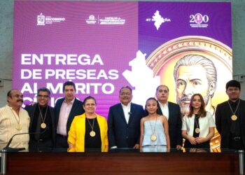 Escobedo reconoce a transformadores norteños con Medalla Capitán José de Treviño