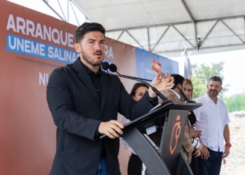 Gobernador arranca construcción de Unidad de Especialidades Médicas en Salinas Victoria