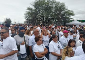 Miles de trabajadores se movilizan en García
