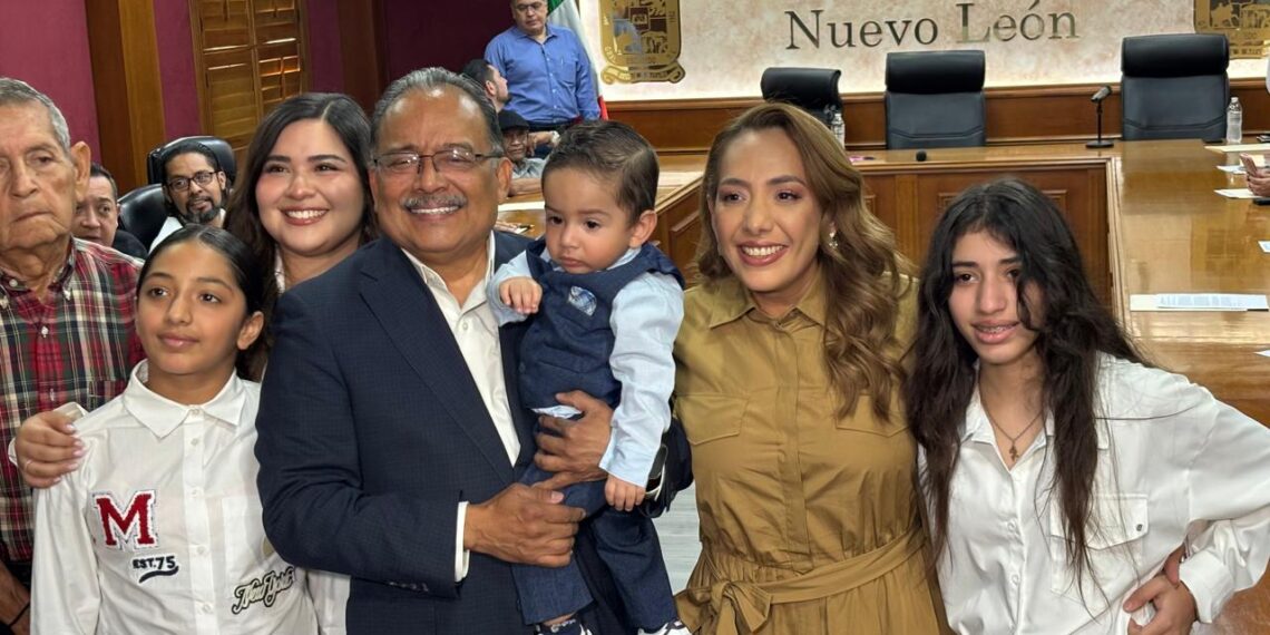 Mijes pide licencia por candidatura de Morena a la gubernatura en NL