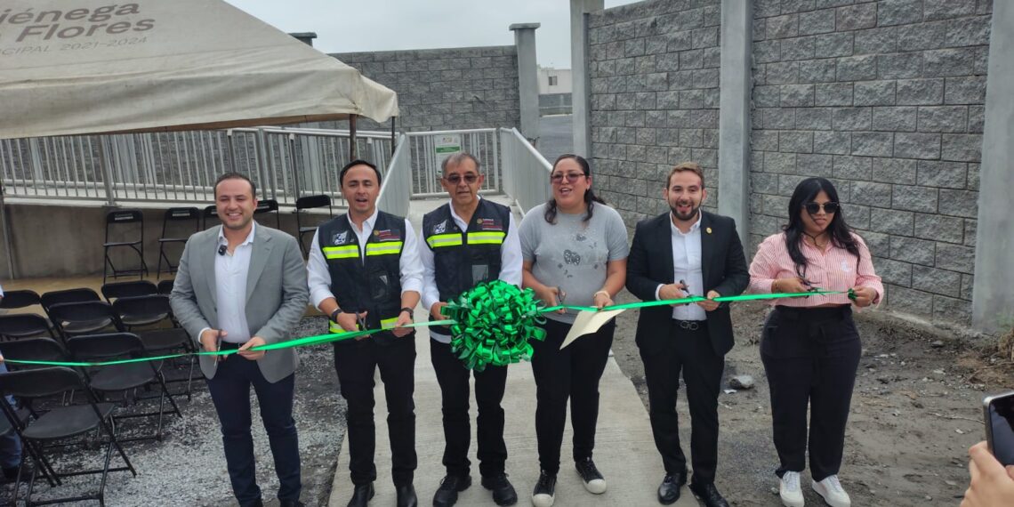Nuevo puente peatonal en Ciénega de Flores busca brindar mayor seguridad a las familias