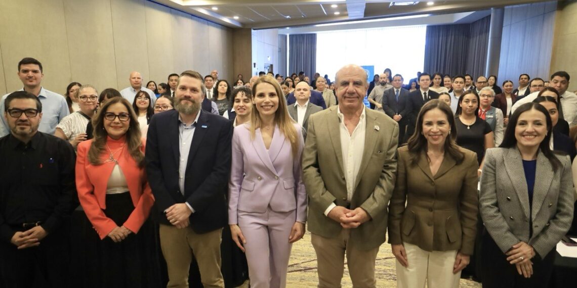 DIF Monterrey y UNICEF concluyen capacitación hotelera para prevenir la trata infantil