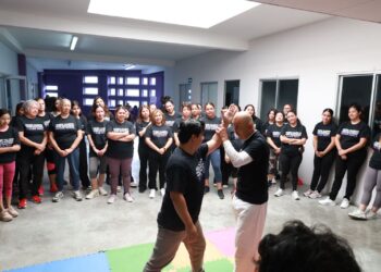 Gobierno de Monterrey impulsa taller de defensa personal para mujeres