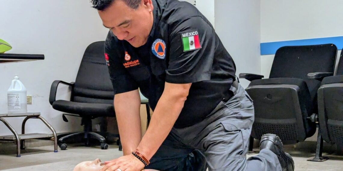 Protección Civil Guadalupe refuerza capacitación en emergencias cardíacas