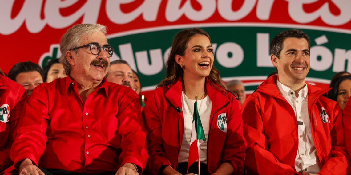 Lorena de la Garza asume como Defensora de Monterrey