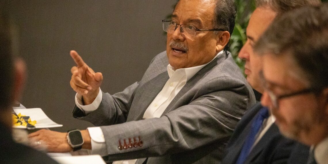 Mijes presenta la 4T Norteña como modelo de certeza para atraer inversión internacional