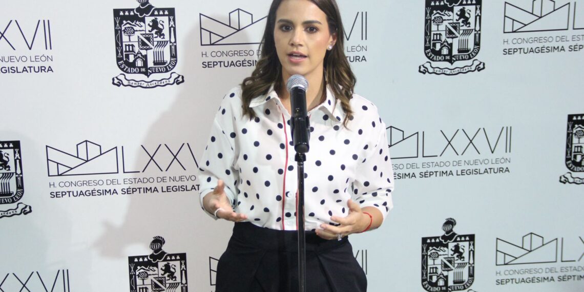 Lorena de la Garza acusa a Samuel y Morena de dejar a NL sin Presupuesto 2026