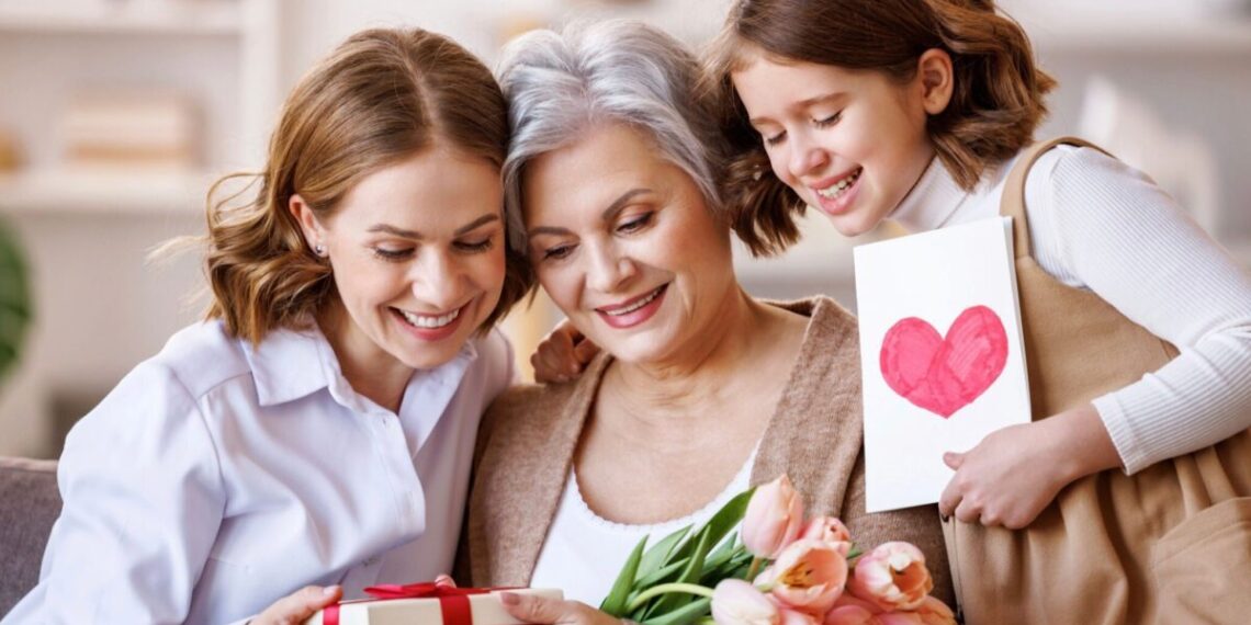 CANACO Monterrey prevé crecimiento del 9% en ventas por el Día de las Madres 2026