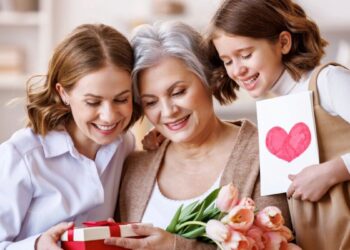 CANACO Monterrey prevé crecimiento del 9% en ventas por el Día de las Madres 2026