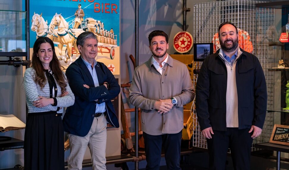 Samuel García sostiene reunión con selección de Países Bajos y directivos de Heineken en Europa