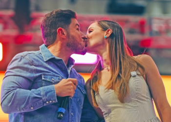 Mamás de NL disfrutan con Samuel y Mariana de gran fiesta “Amar a Mamá”