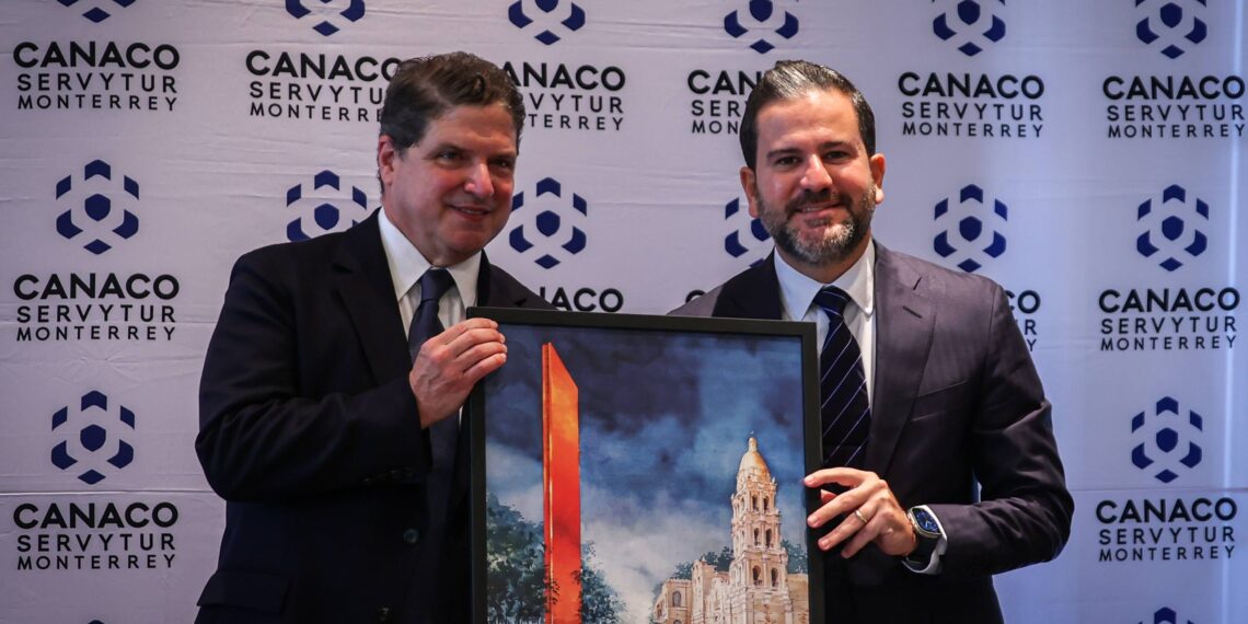 Medio Ambiente presenta avances y proyectos ambientales ante empresarios de Nuevo León