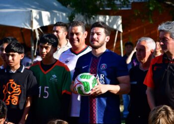 Gobernador inaugura cancha 550 previo al Mundial 2026